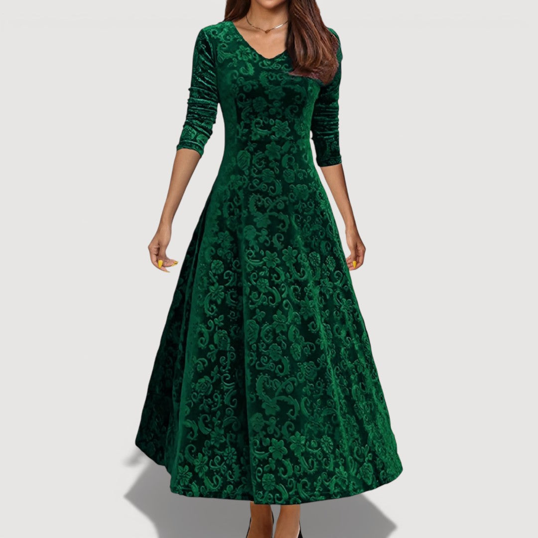 Jillian – Luxurious Velvet Dress