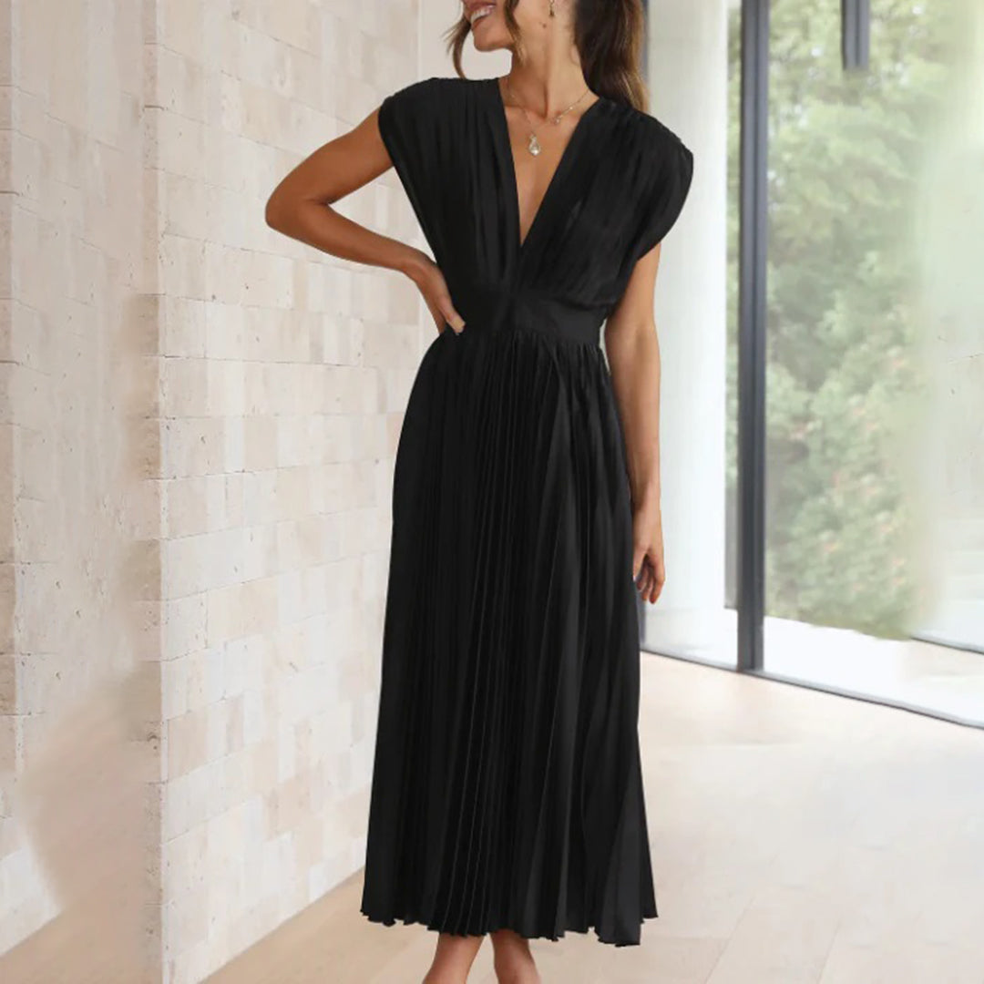 Hayes & Tate™ | Timeless Pleated Midi Dress