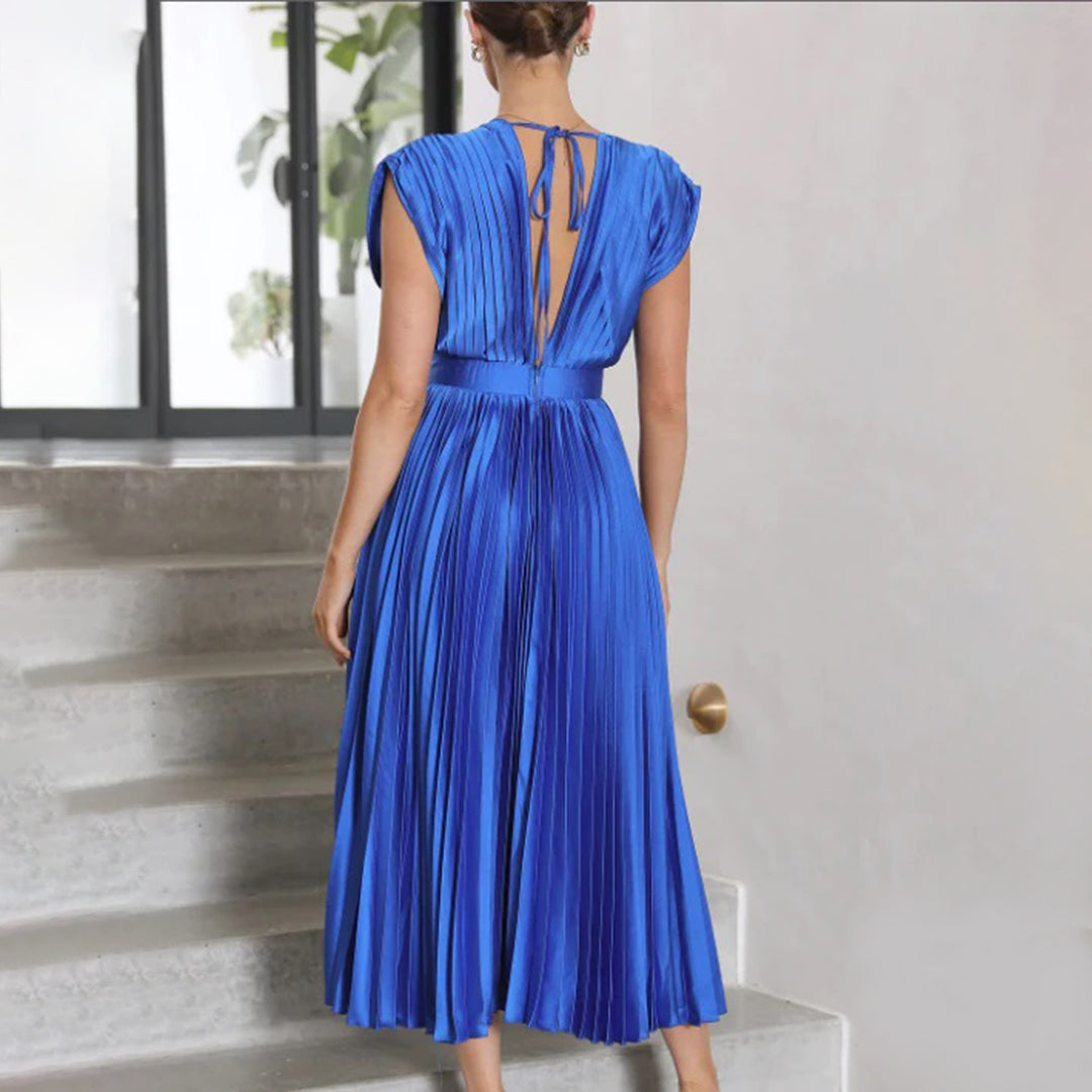 Hayes & Tate™ | Timeless Pleated Midi Dress