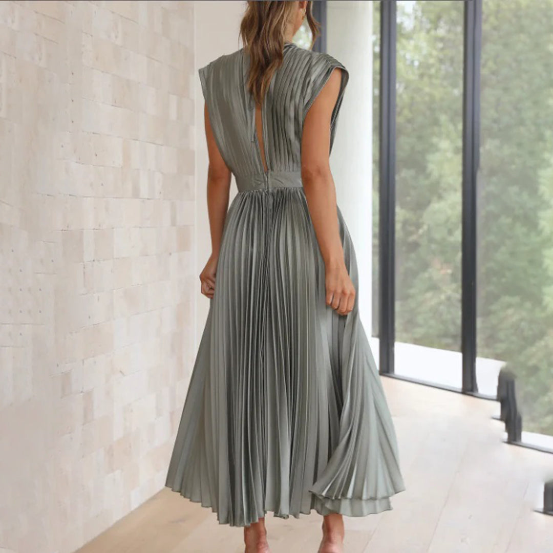 Hayes & Tate™ | Timeless Pleated Midi Dress