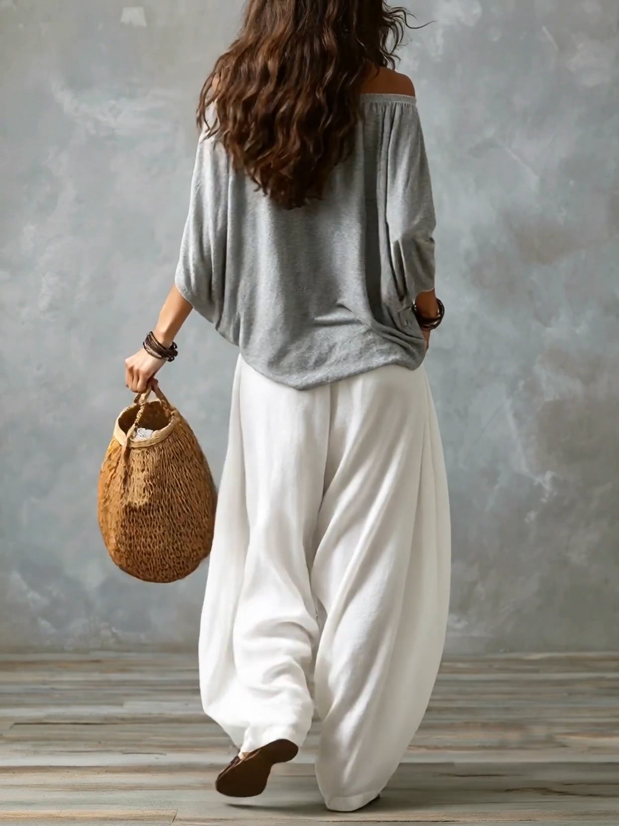 Emmah | Off-shoulder Top and Loose-fitting Lantern Pants Suit