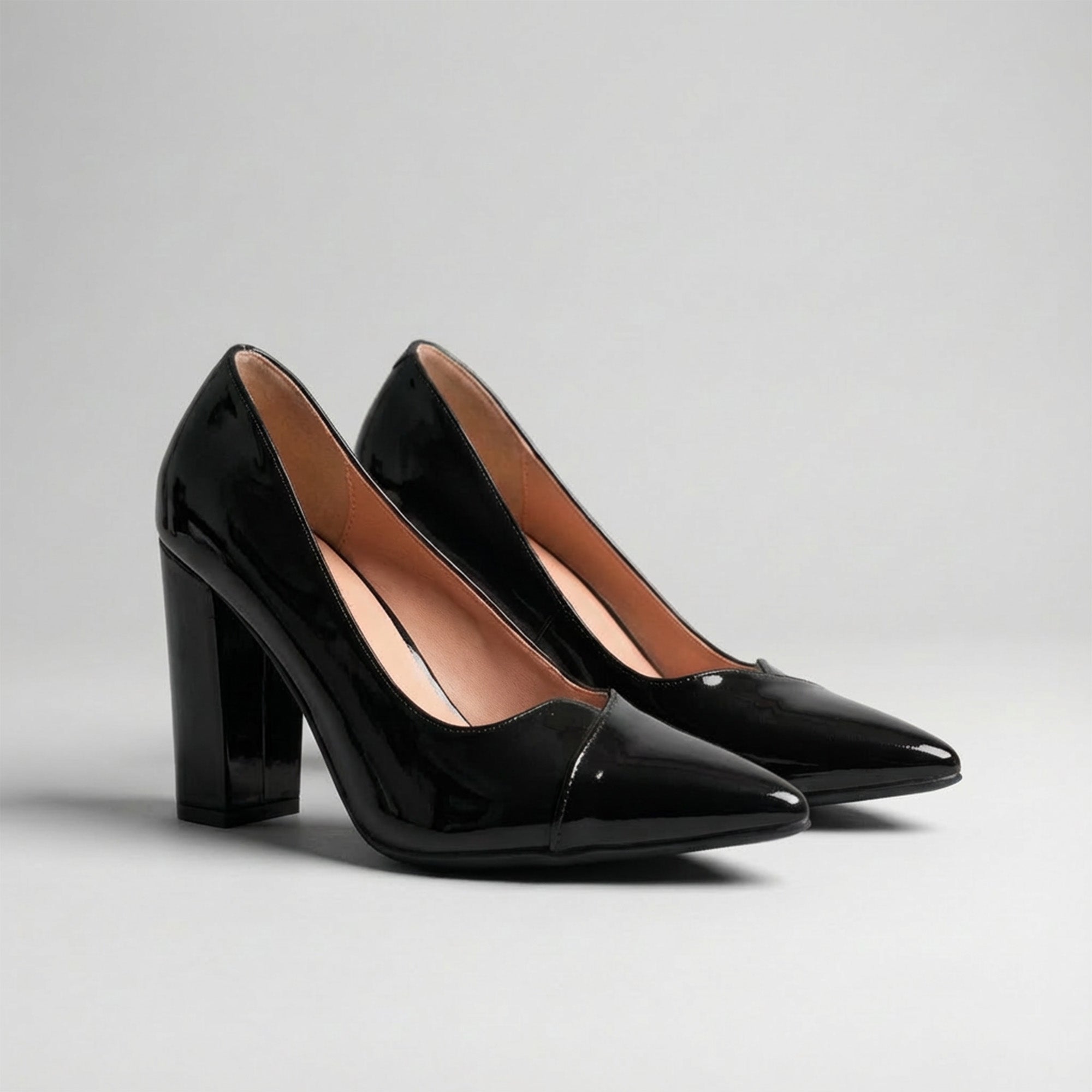 Monica Roma Heel