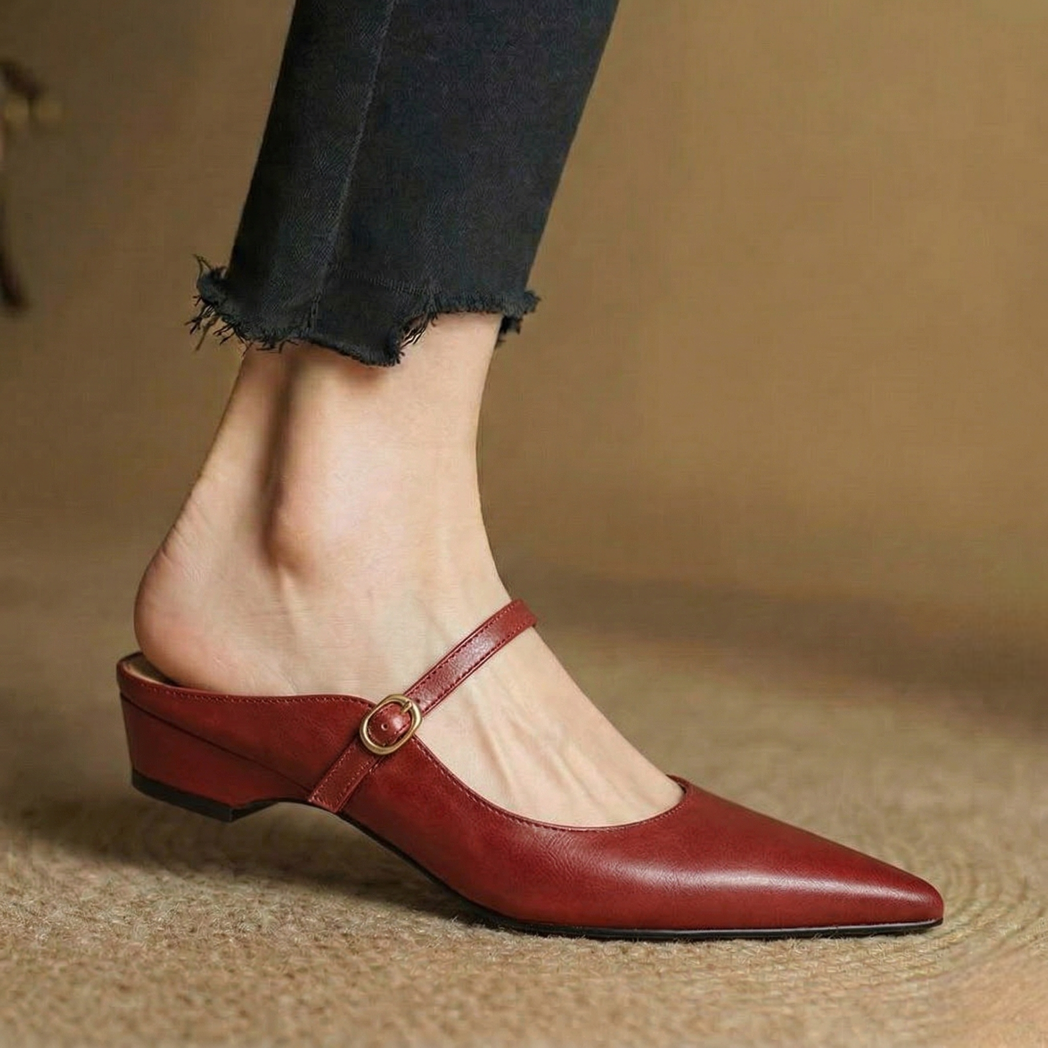 Neok Genuine Leather Mules