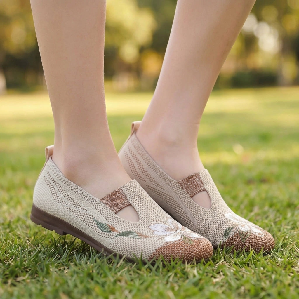 Lucia Lucca Flat
