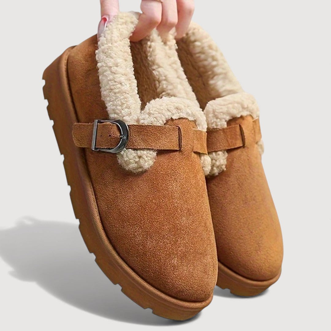 AUVIRA – COMFORTABLE BUCKLE CLOGS