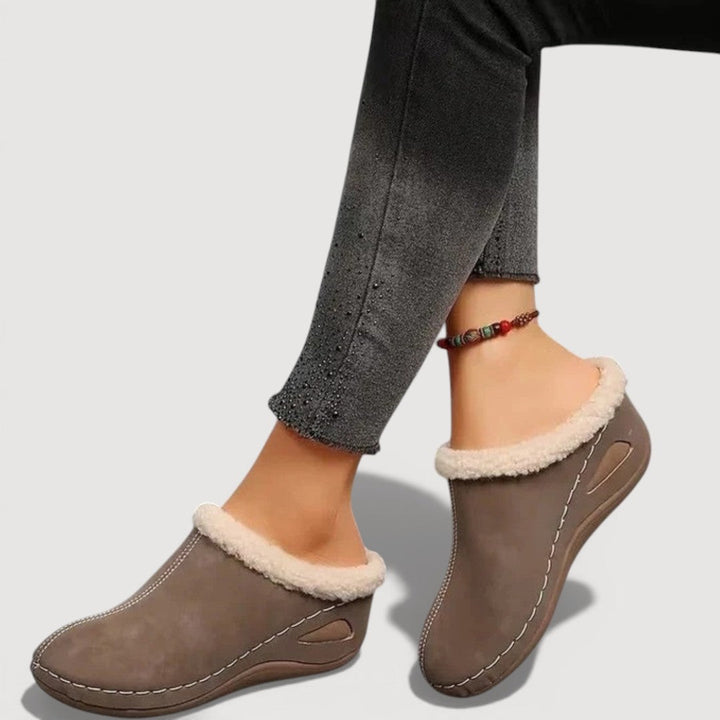 NOVI – Cozy Mule Slipper