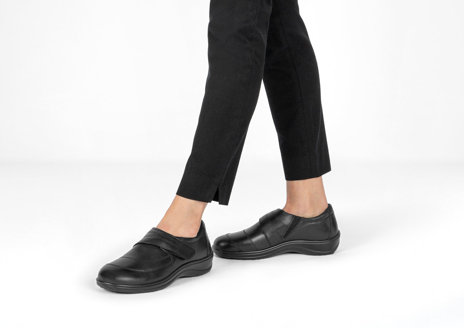 Grace – Effortless Elegance in Timeless Black