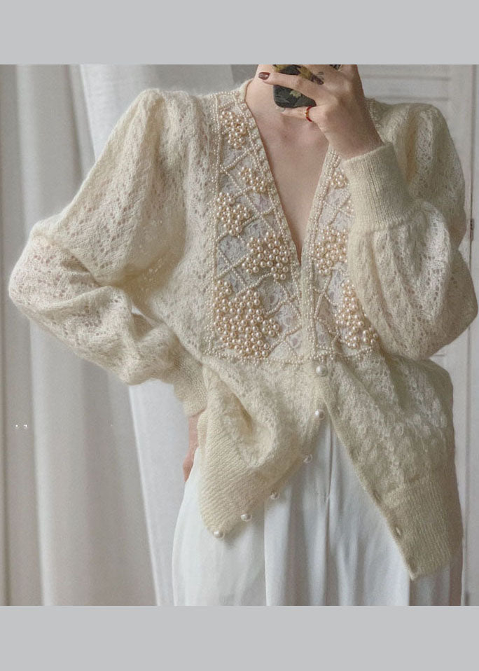 Pearl | Beige V-Neck Pearl Button Knit Coat