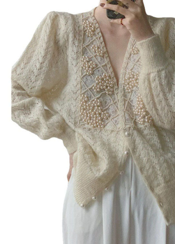 Pearl | Beige V-Neck Pearl Button Knit Coat