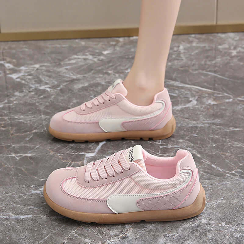 Susan – Shoes with a Wide Toe Cap