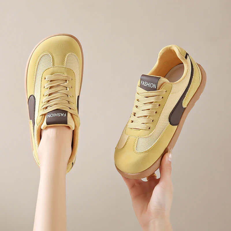 Susan – Shoes with a Wide Toe Cap
