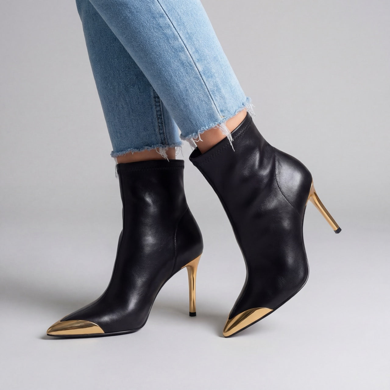 VALENTINA GOLD-POINT BOOTS
