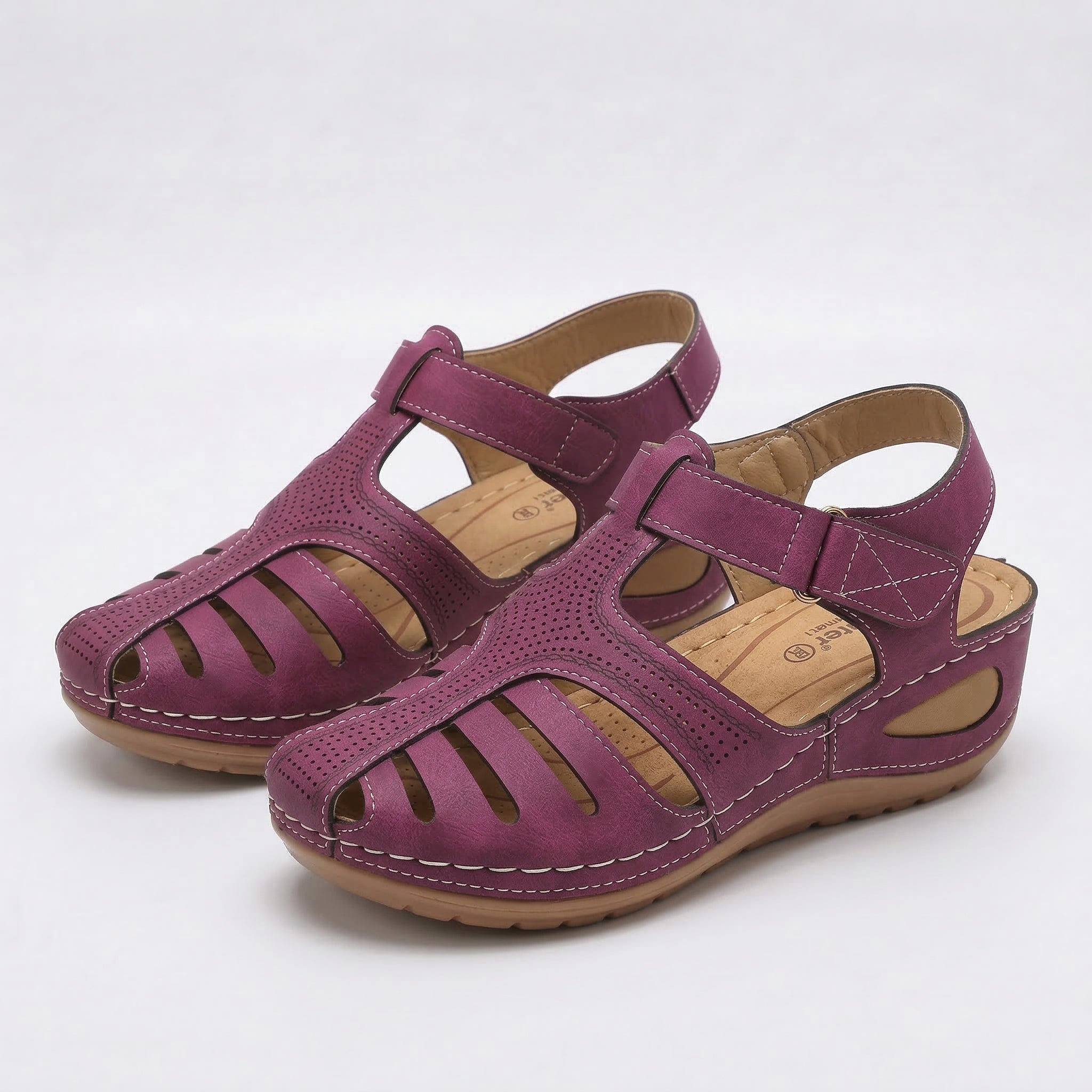Amelia – Comfort Sandals with a Gentle Lift